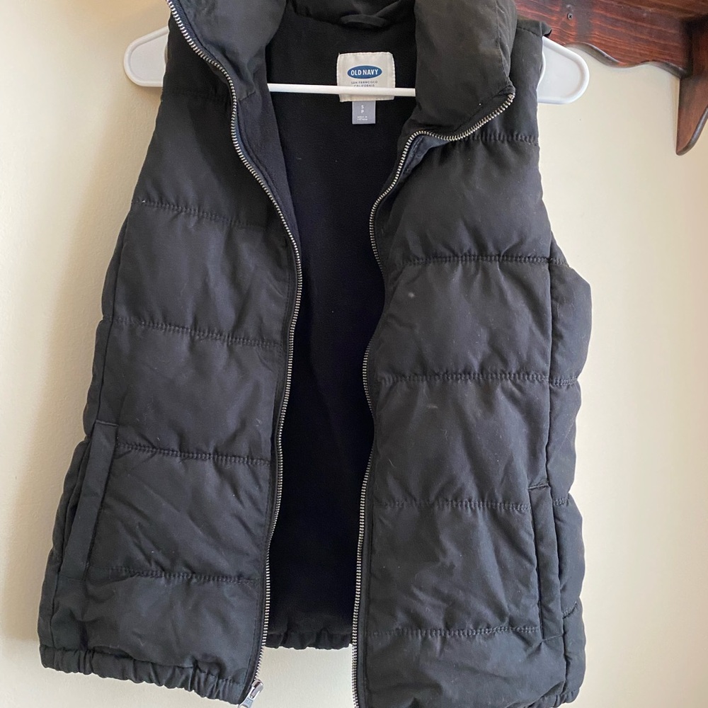 Old Navy Woman’s Black Quilted Vest